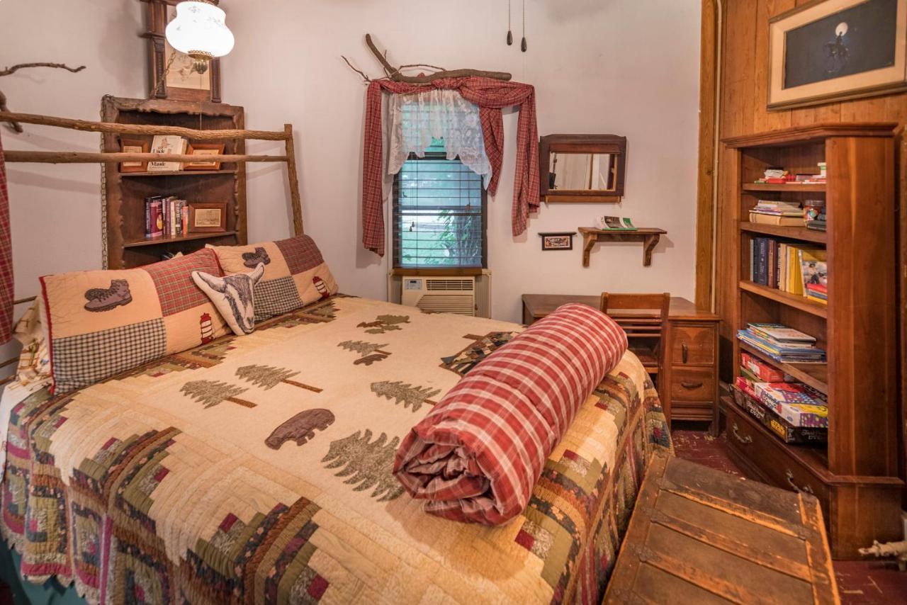 Country Woods Inn 格伦罗斯 外观 照片